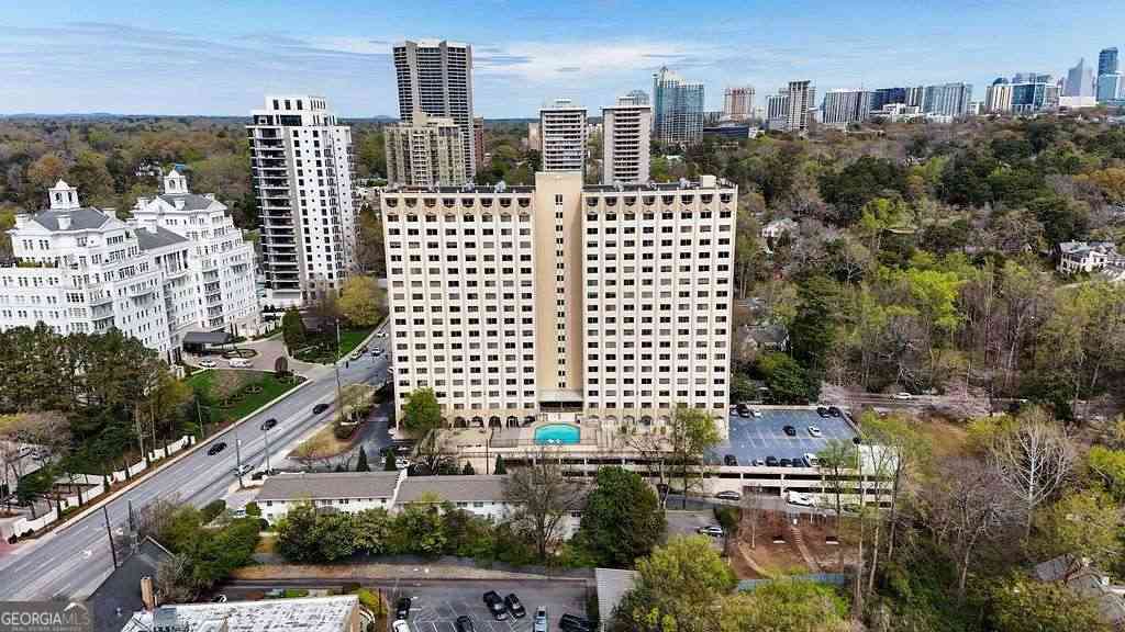 Condo For Sale - 2479 Peachtree Road NE #1517<br/> Atlanta, GA 30305