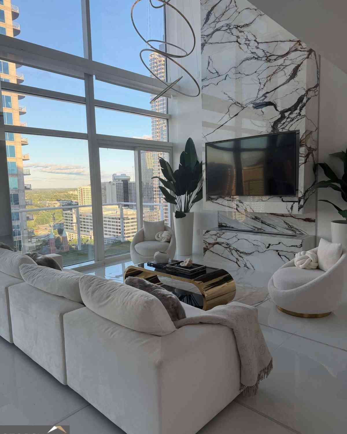 Condo For Sale - 45 Ivan Allen Jr Boulevard NW #2701<br/> Atlanta, GA 30308