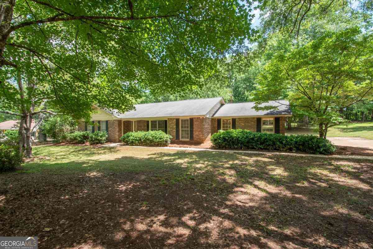 Homes For Sale - 308 Sullivan Circle<br/> Pine Mountain, GA 31822