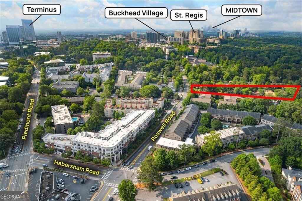 Condo For Sale - 3510 Roswell Road #H1<br/> Atlanta, GA 30326