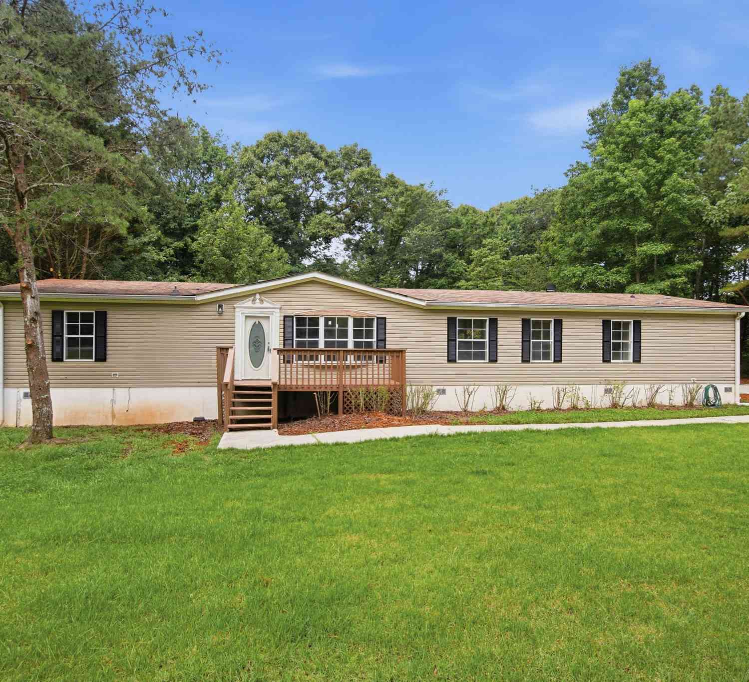 Homes For Sale - 6512 Millwood Road<br/> Cumming, GA 30041