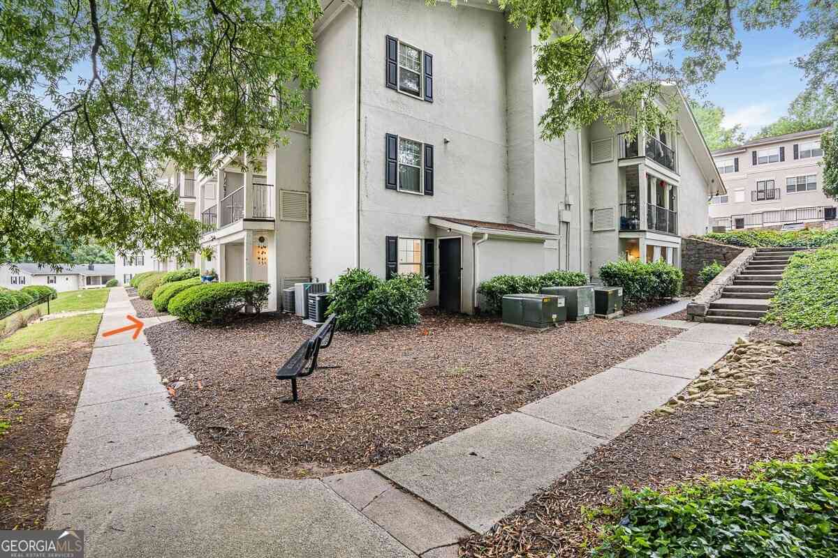 Condo For Sale - 1150 Collier Road NW #25D<br/> Atlanta, GA 30318
