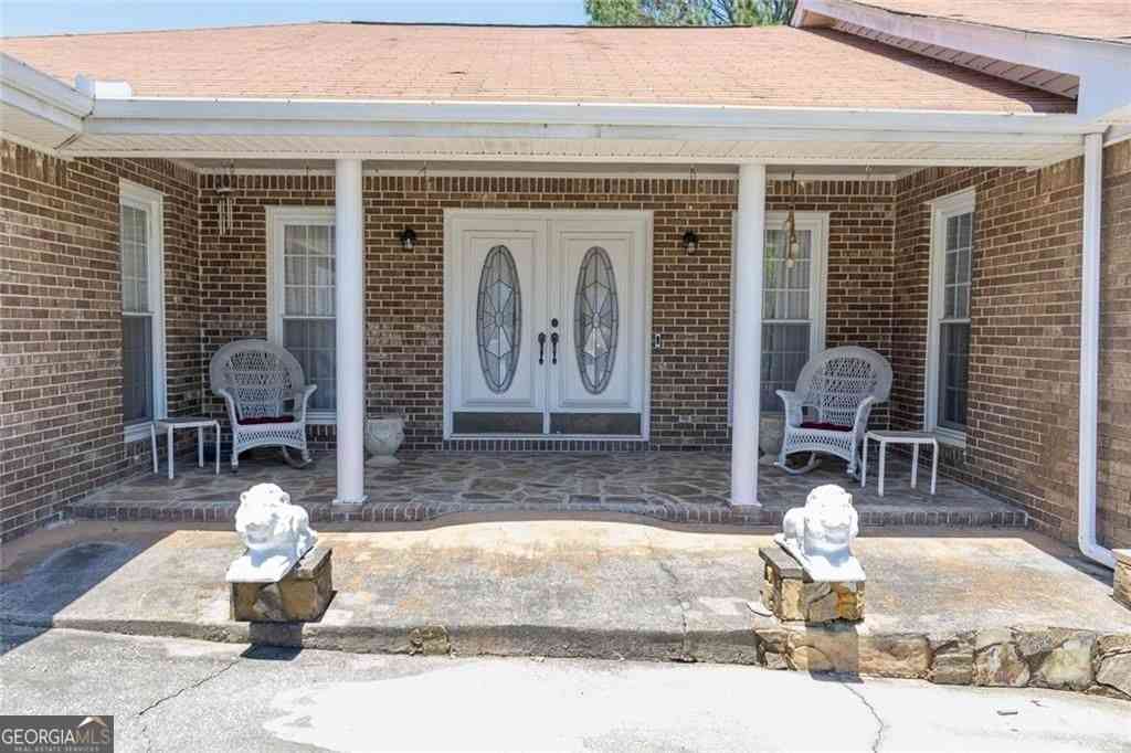 Homes For Sale - 4625 Lovvorn Road<br/> Carrollton, GA 30117