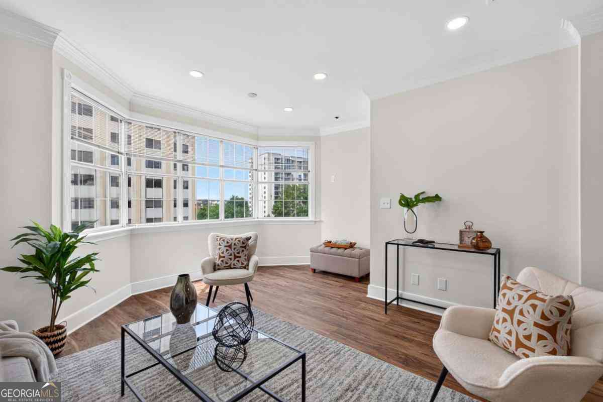 Condo For Sale - 2499 Peachtree Road NE #508<br/> Atlanta, GA 30305