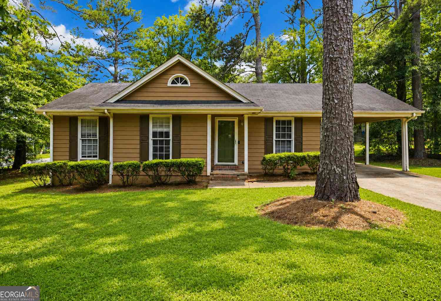 Homes For Sale - 241 Rutledge Drive<br/> Winder, GA 30680