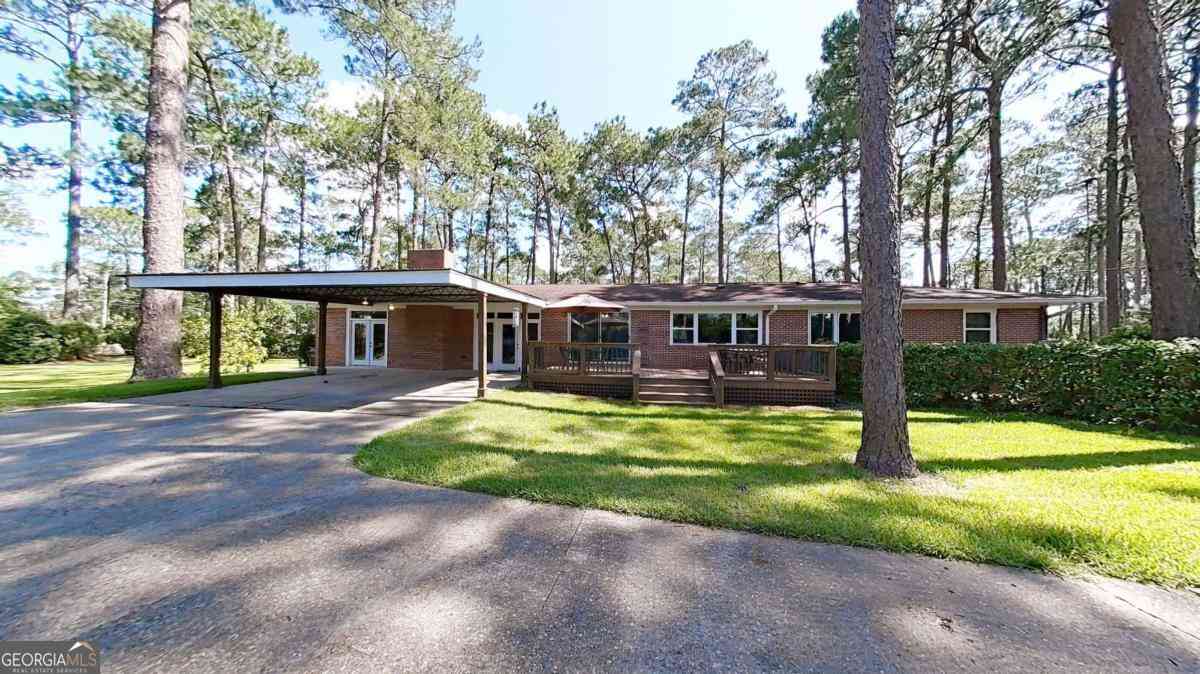 Homes For Sale - 300 Betty Street<br/> Thomasville, GA 31792