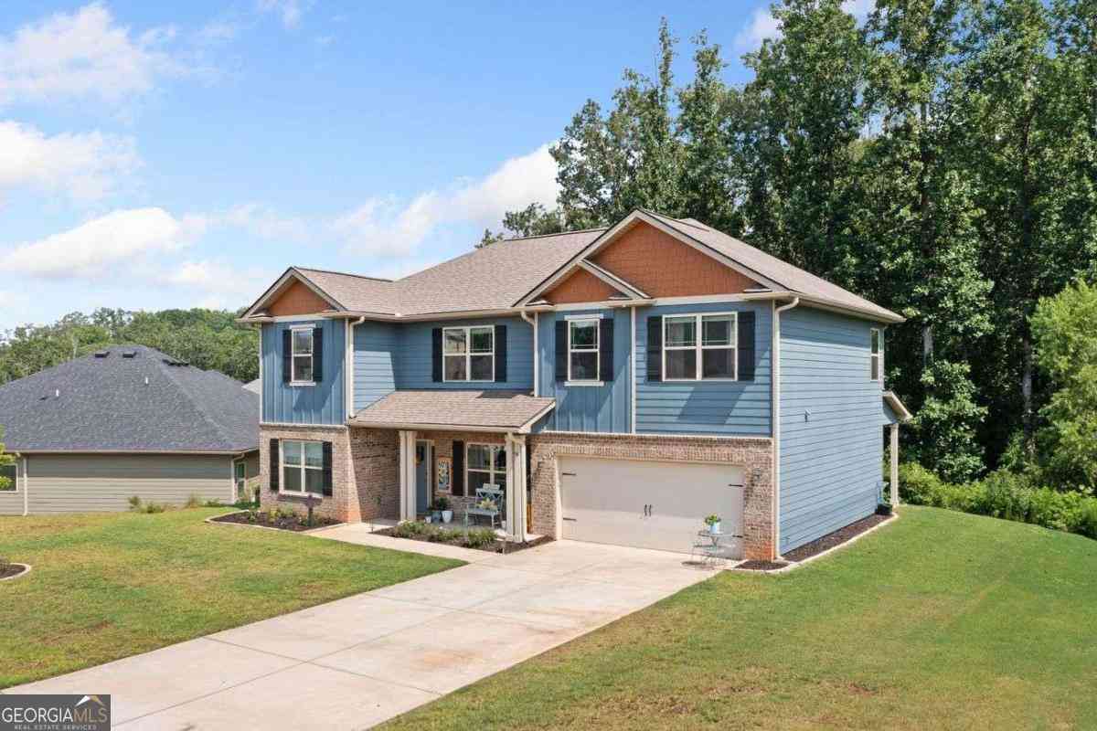 Homes For Sale - 15 Parks Trail<br/> Dawsonville, GA 30534