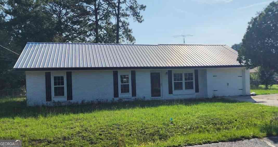 Homes For Sale - 656 Mahoney Road<br/> Hinesville, GA 31313