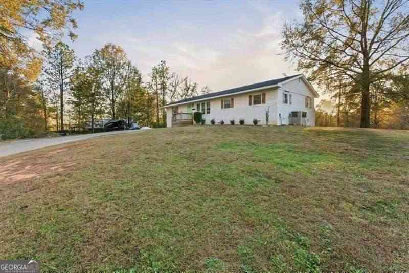 Homes For Sale - 121 Ripley Avenue<br/> Adairsville, GA 30103