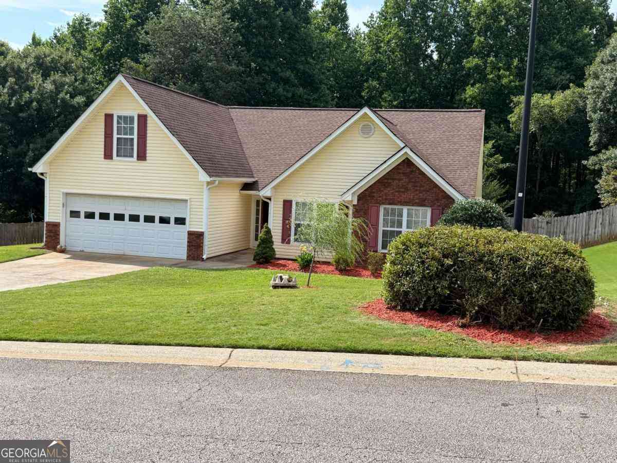 Homes For Sale - 6379 Magnetic Point #134<br/> Flowery Branch, GA 30542
