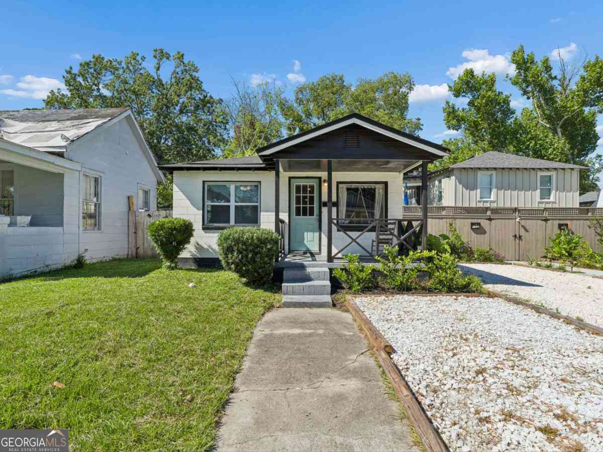 Homes For Sale - 730 E 38th Street<br/> Savannah, GA 31401