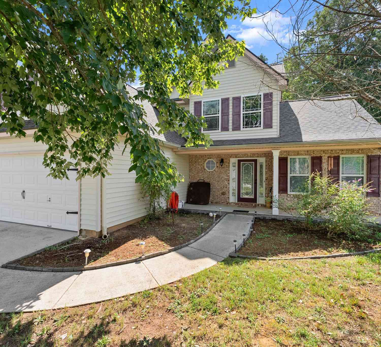 Homes For Sale - 226 Oceanliner Drive<br/> Winder, GA 30680