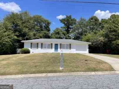 Homes For Sale - 1595 Winston Drive<br/> Macon, GA 31206
