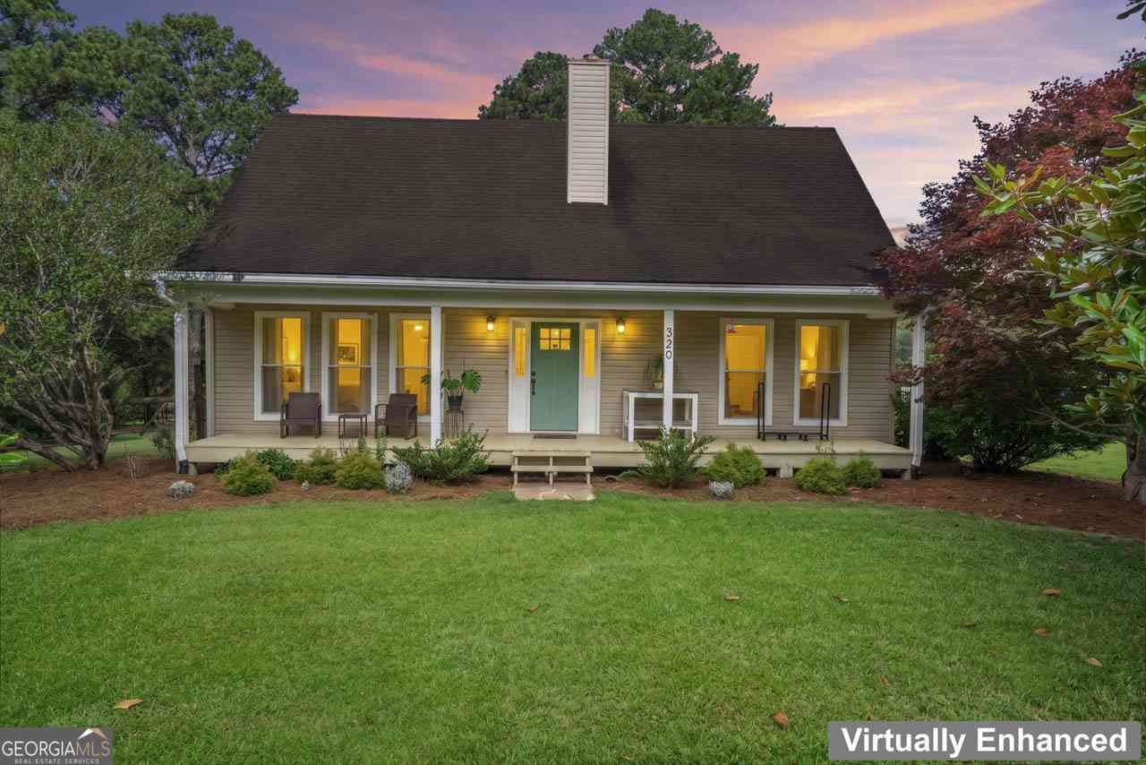 Homes For Sale - 320 Locust Road<br/> Locust Grove, GA 30248