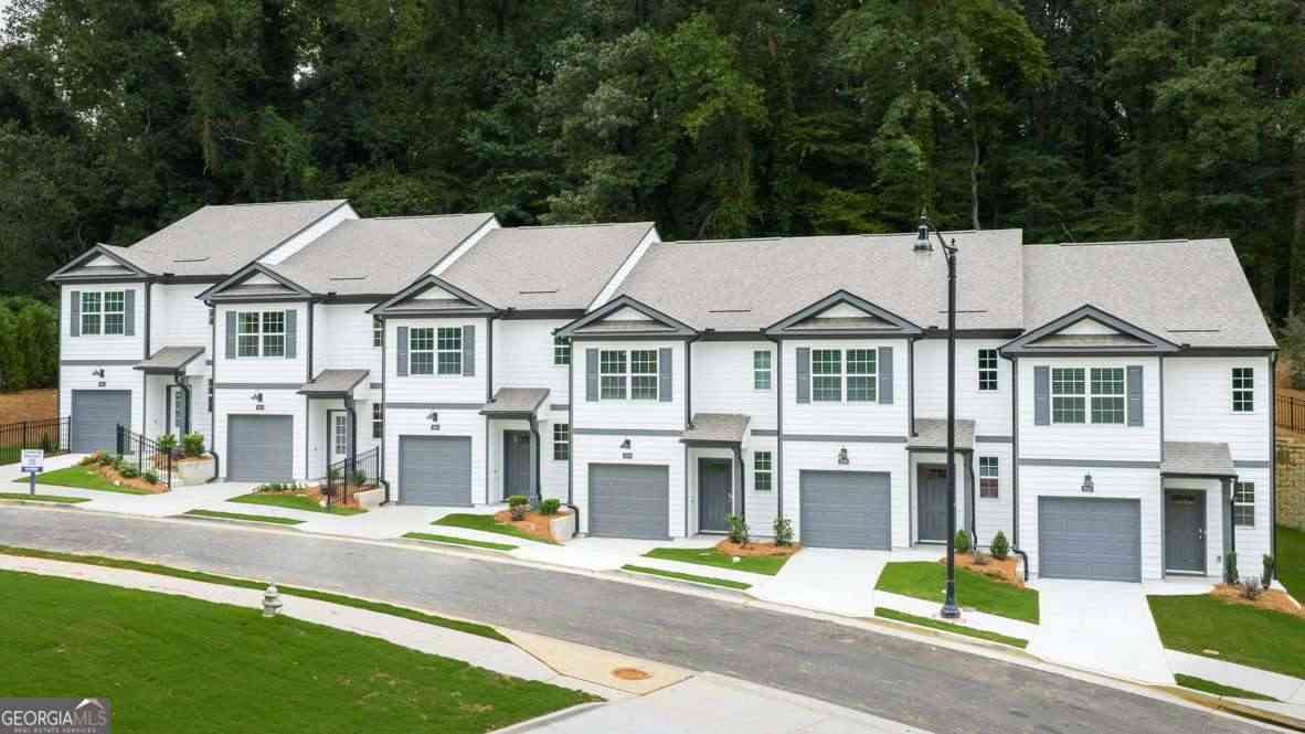 Townhouse For Sale - 2831 Georgia Aster Way NW #42<br/> Atlanta, GA 30318