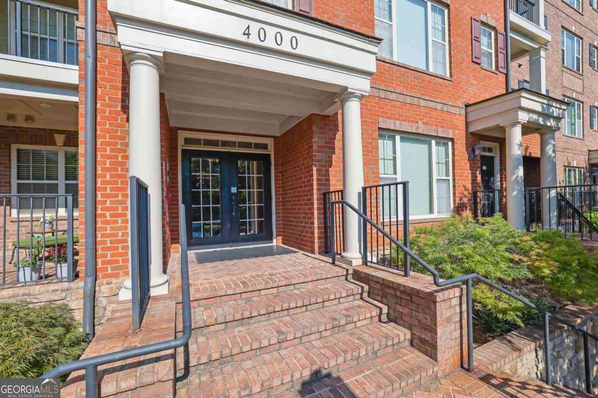 Condo For Sale - 2300 Peachford Road #4204<br/> Atlanta, GA 30338