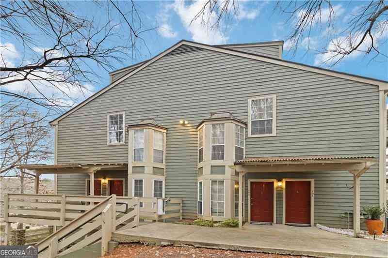 Condo For Sale - 103 Riverview Drive SE<br/> Marietta, GA 30067
