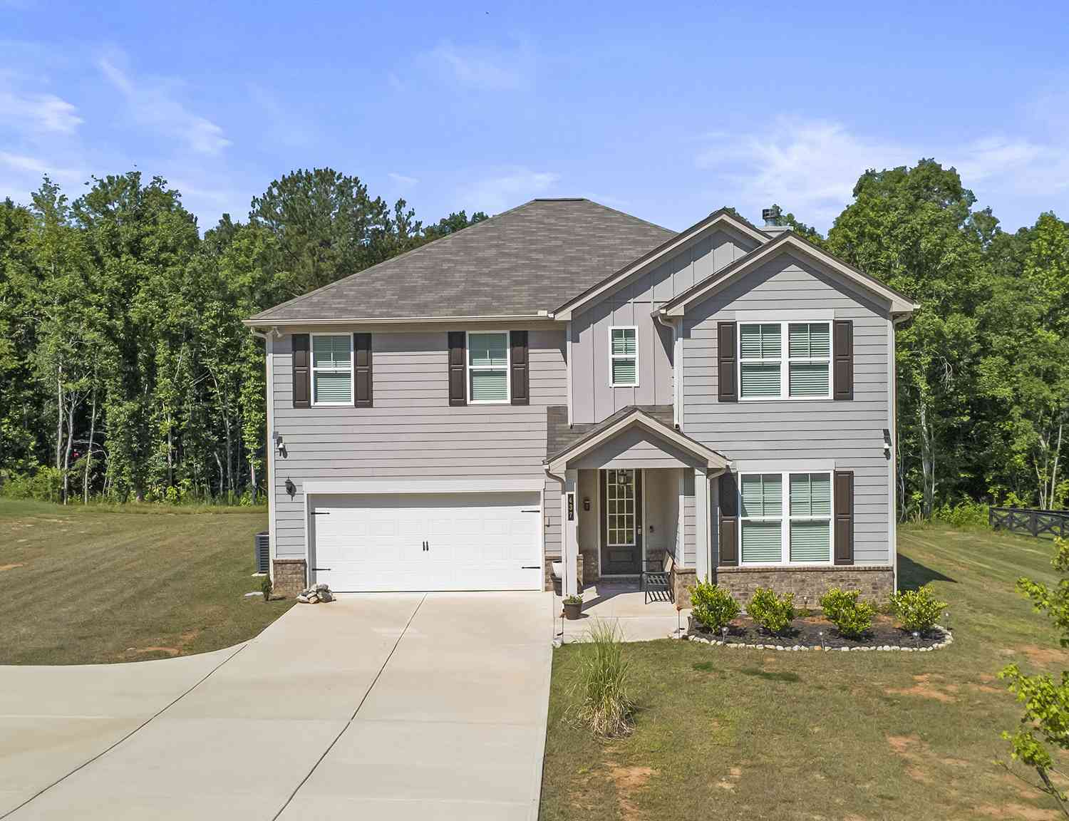 Homes For Sale - 437 Lawson Drive<br/> Mansfield, GA 30055