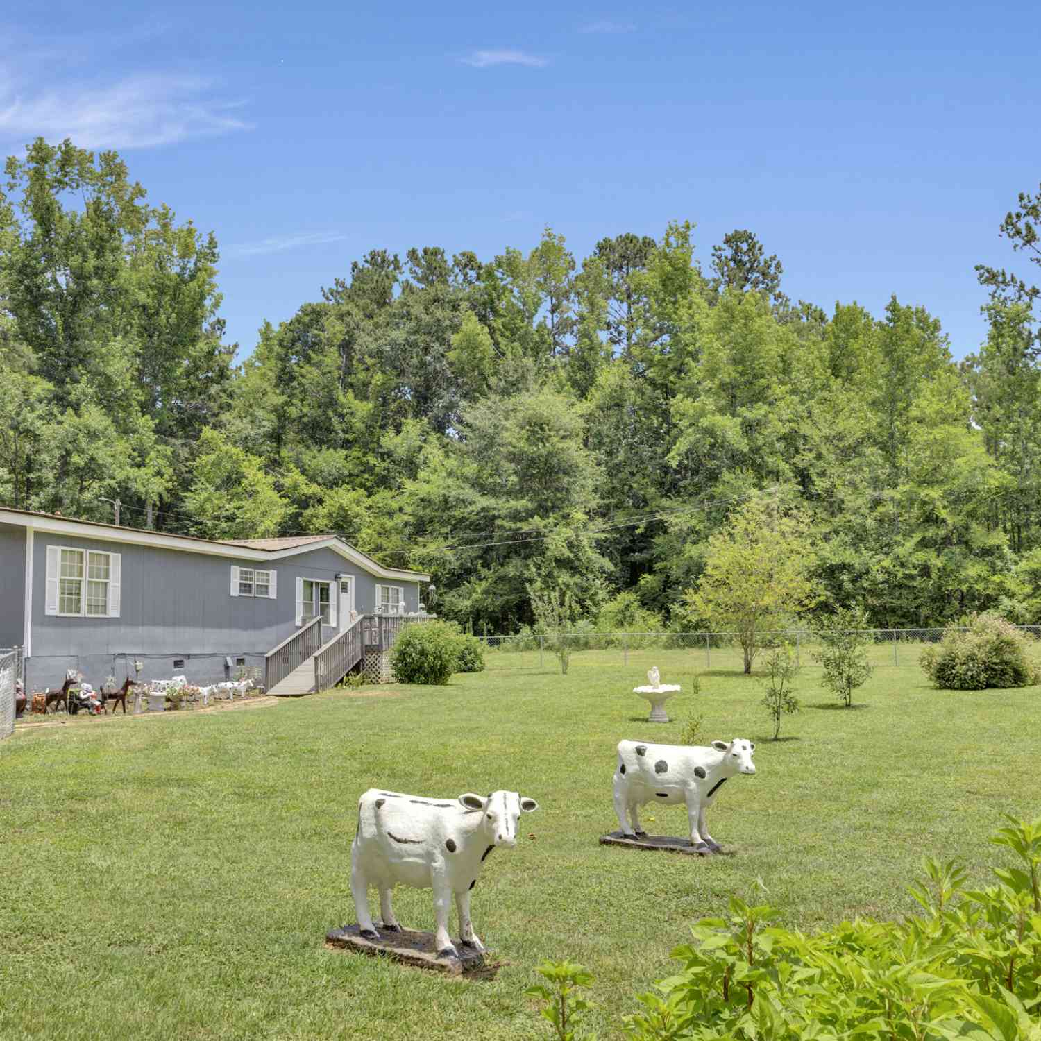 Homes For Sale - 836 Glades Road<br/> Eatonton, GA 31024