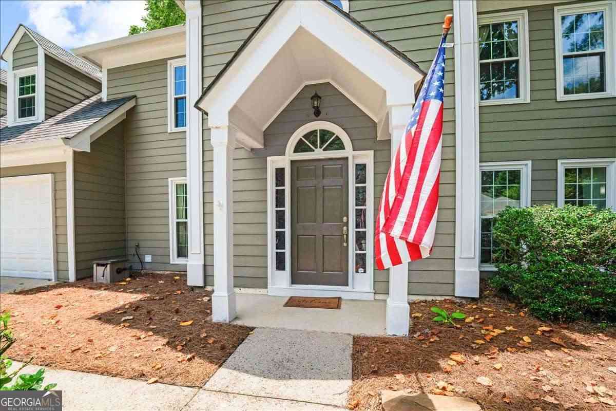 Homes For Sale - 5265 N Hillbrooke Trace<br/> Fulton County, Johns Creek, GA 30005