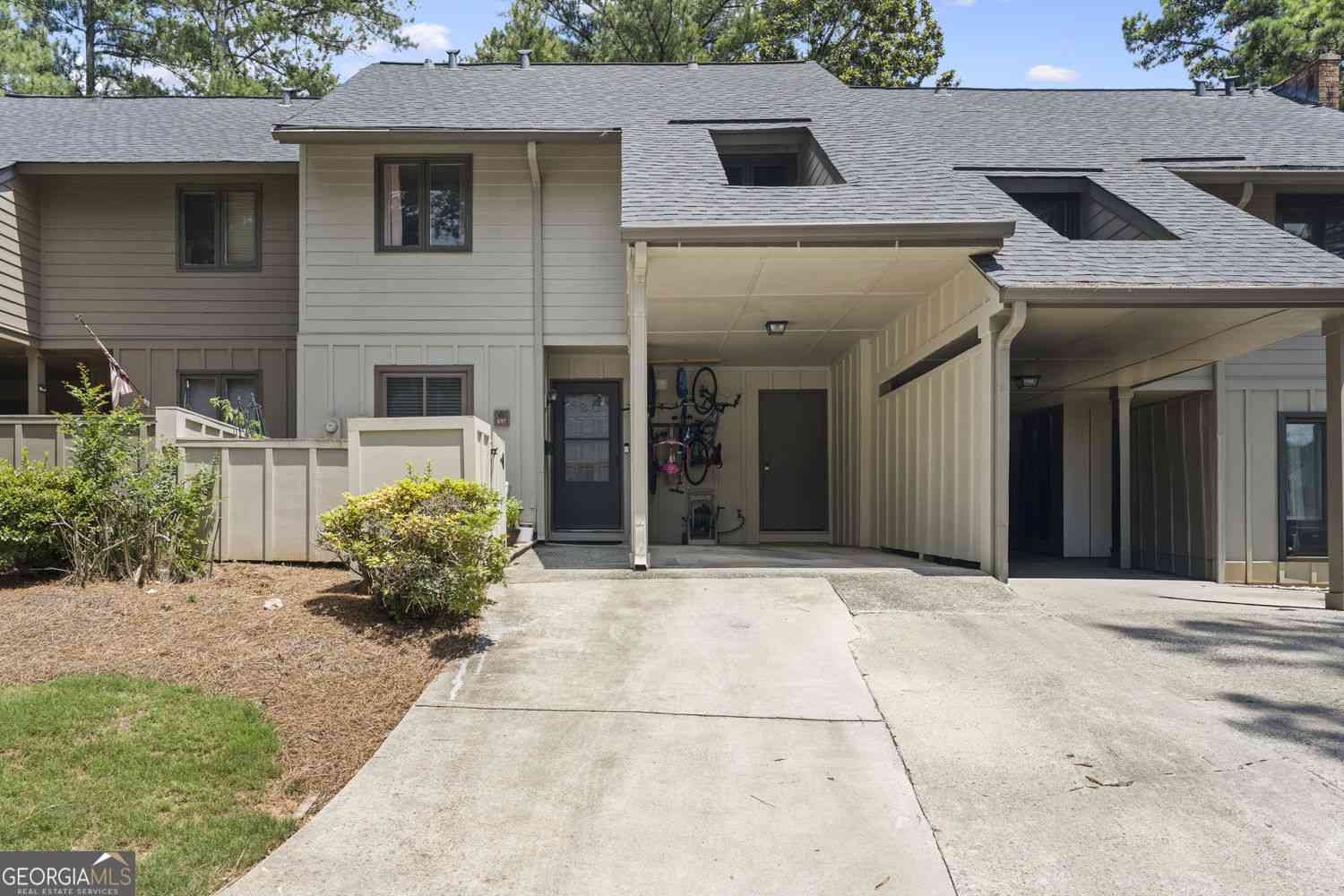 Townhouse For Sale - 897 Cedar Canyon Square SE<br/> Marietta, GA 30067