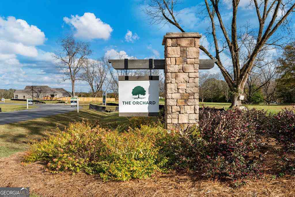 Homes For Sale - 149 Chinaberry Street<br/> Pine Mountain, GA 31822