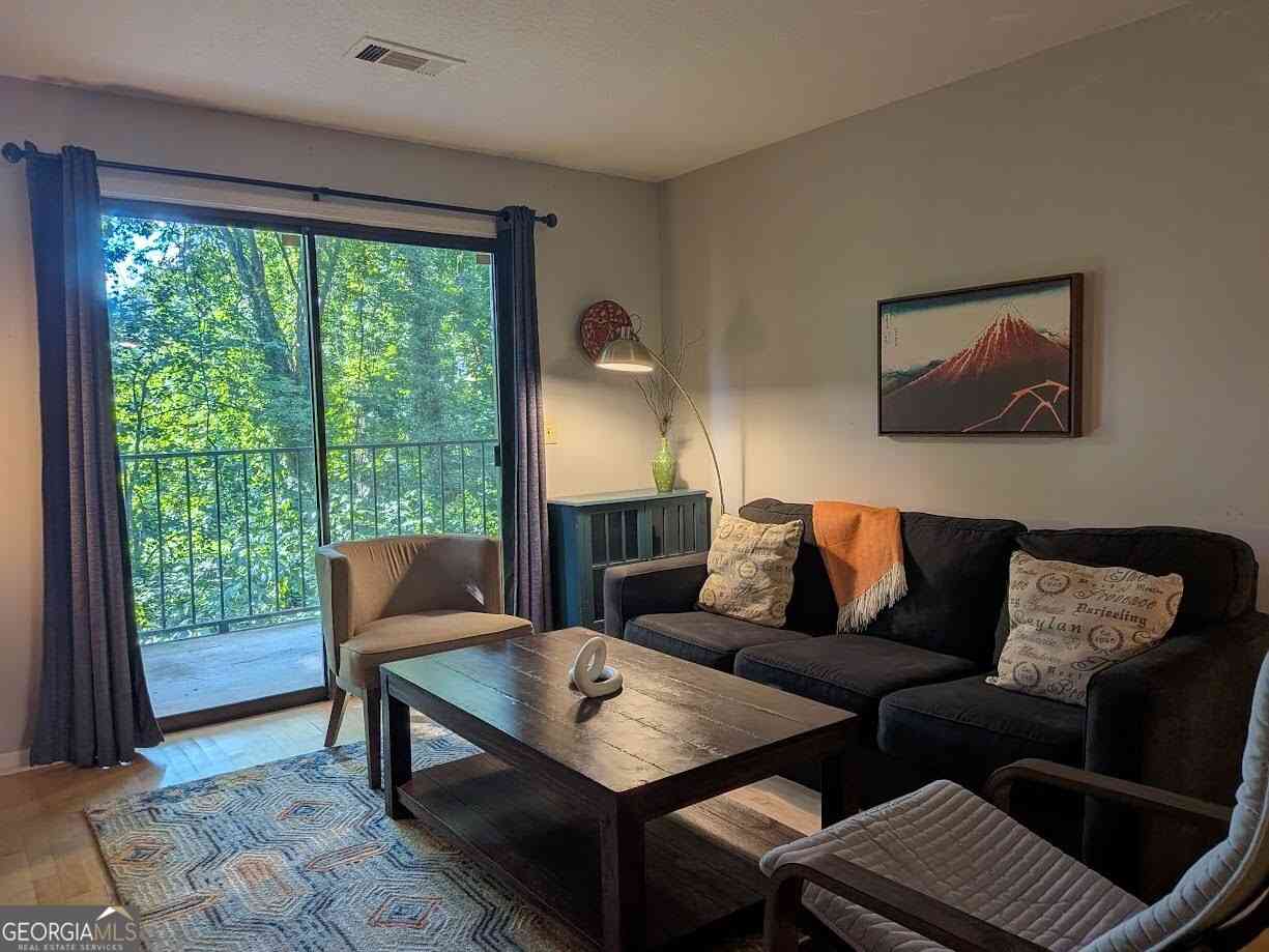 Condo For Sale - 2657 Lenox Road NE #204<br/> Atlanta, GA 30324