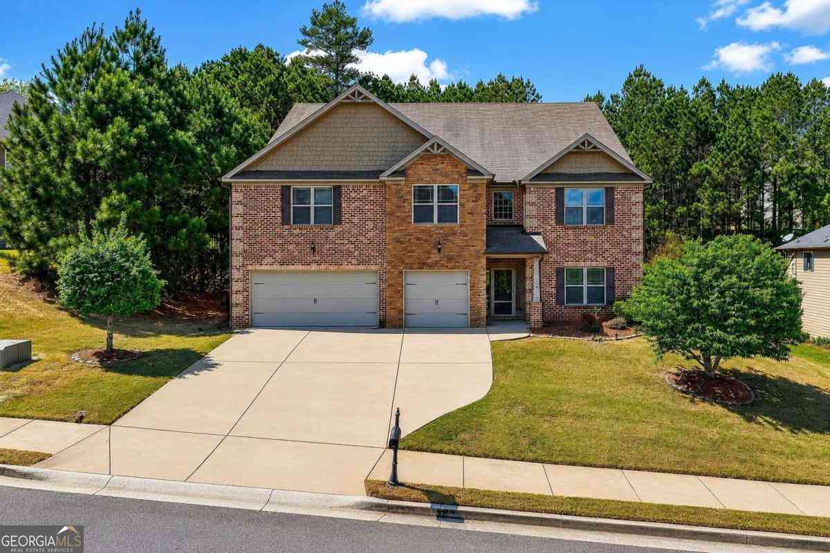 Homes For Sale - 4248 Caveat Court<br/> Fulton County, Fairburn, GA 30213
