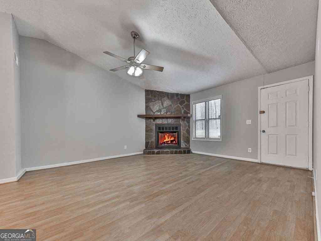 Homes For Sale - 5506 Vaughn Road<br/> Woodstock, GA 30188