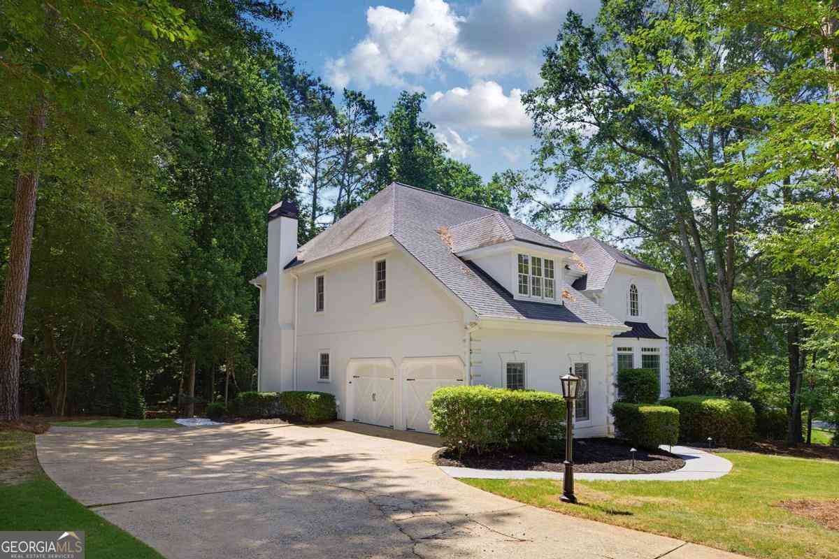Homes For Sale - 535 Flying Scot Way<br/> Fulton County, Alpharetta, GA 30005