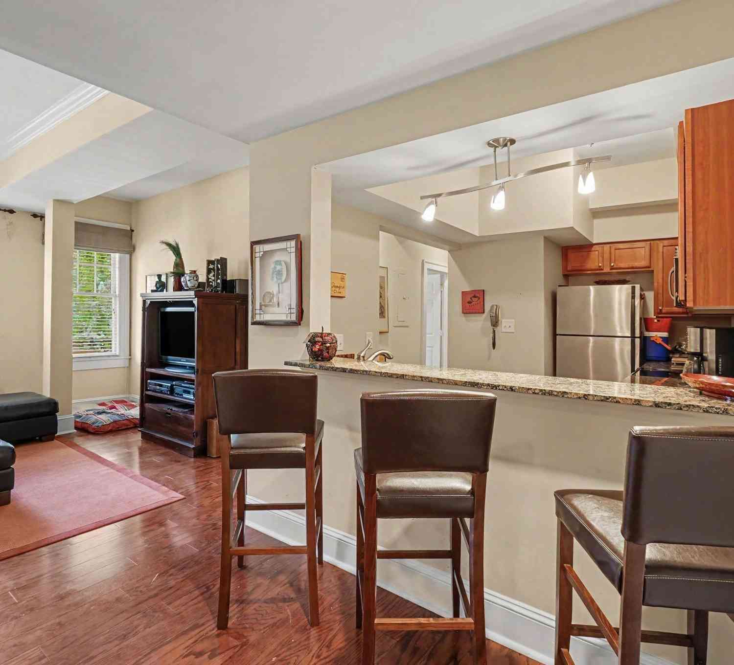 Condo For Sale - 2855 Peachtree Road NE #205<br/> Atlanta, GA 30305
