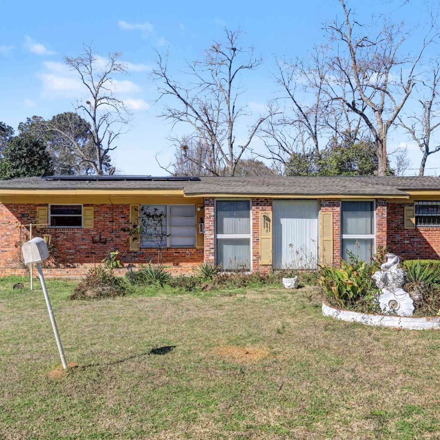 Homes For Sale - 1708 Armory Drive<br/> Americus, GA 31719