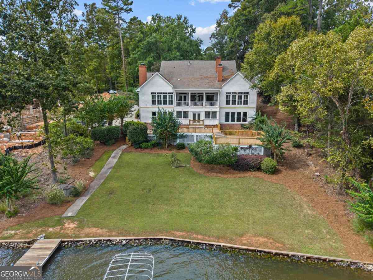Homes For Sale - 1651 Lighthouse Circle<br/> Greensboro, GA 30642