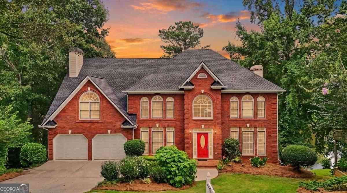 Homes For Sale - 5048 Chapel Lake Circle<br/> Douglasville, GA 30135