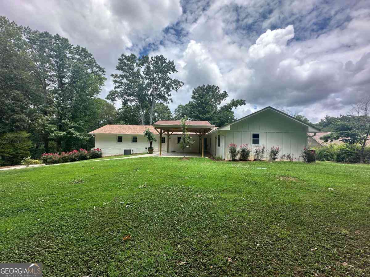 Homes For Sale - 2618 Beechwood Drive<br/> Marietta, GA 30062
