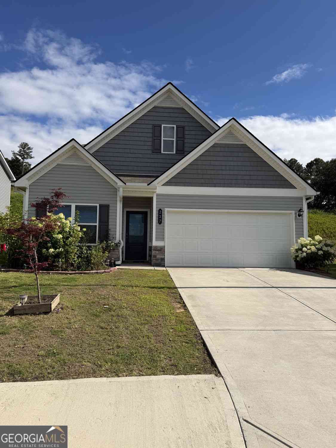 Homes For Sale - 237 Sycamore Drive<br/> Calhoun, GA 30701