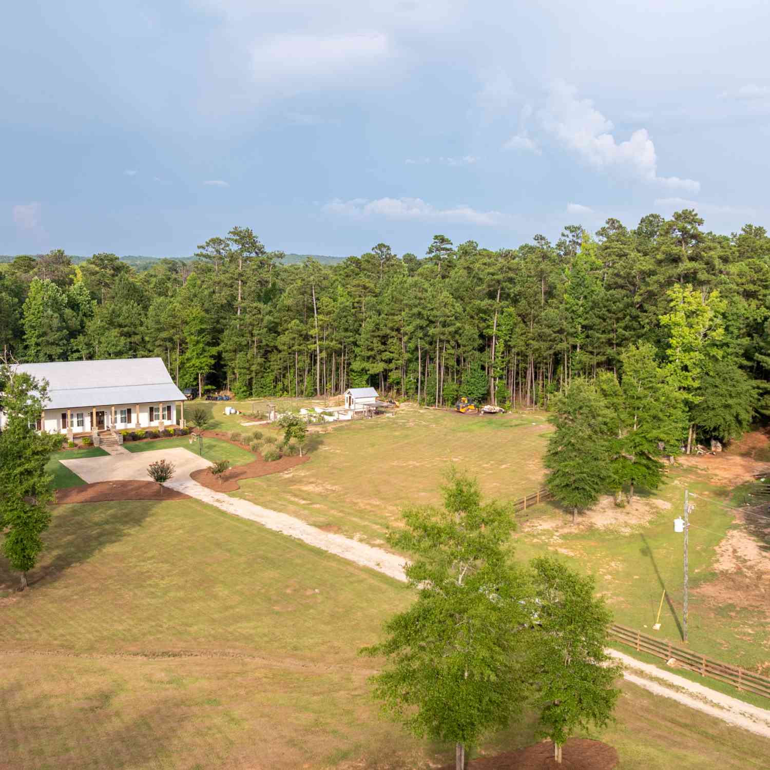 Homes For Sale - 325 Scuffleboro Road<br/> Eatonton, GA 31024