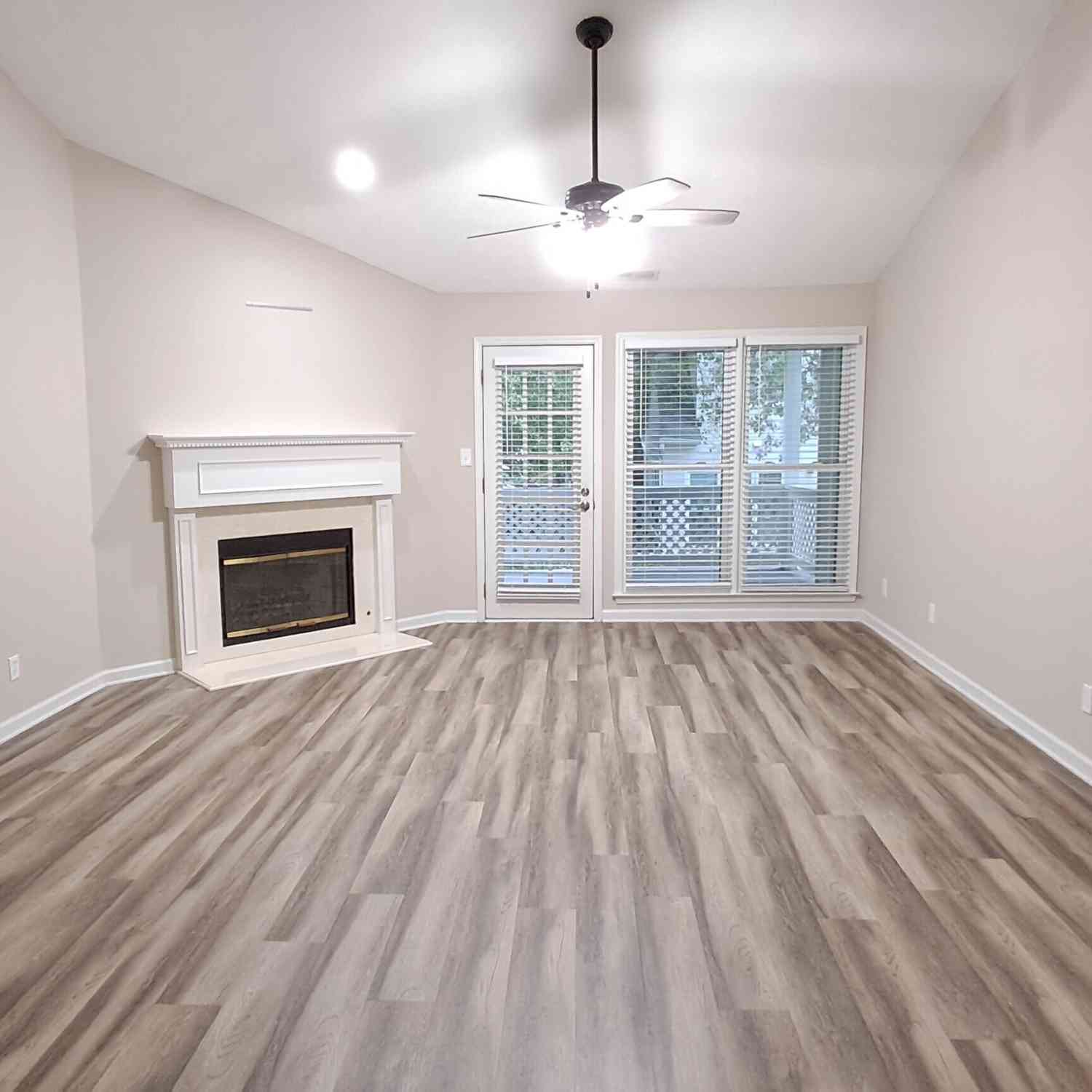 Condo For Sale - 3024 Camden Way<br/> Alpharetta, GA 30005