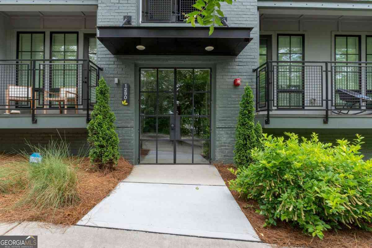 Condo For Sale - 1290 Longreen Terr NW #2<br/> Atlanta, GA 30318