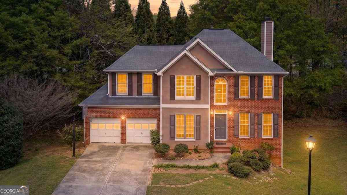 Homes For Sale - 320 Wynstone Way<br/> Fulton County, Duluth, GA 30097