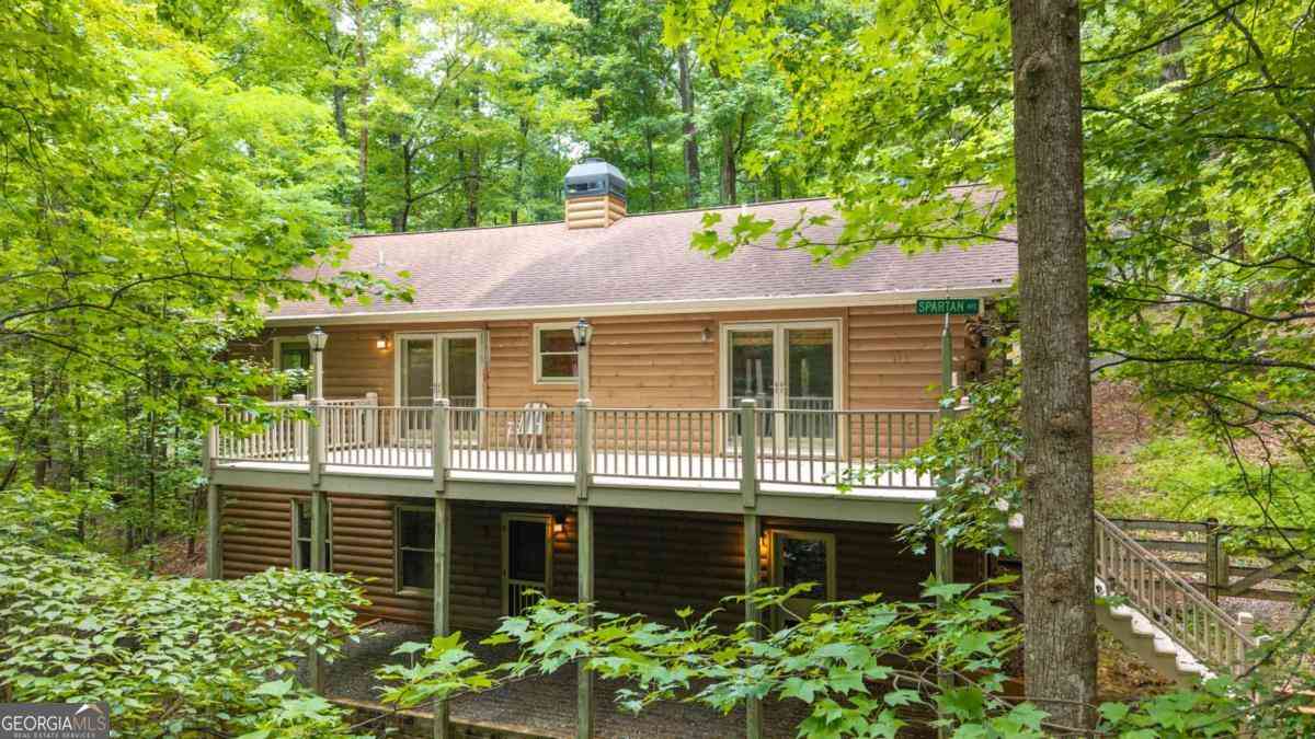 Homes For Sale - 415 Sunset Court<br/> Jasper, GA 30143