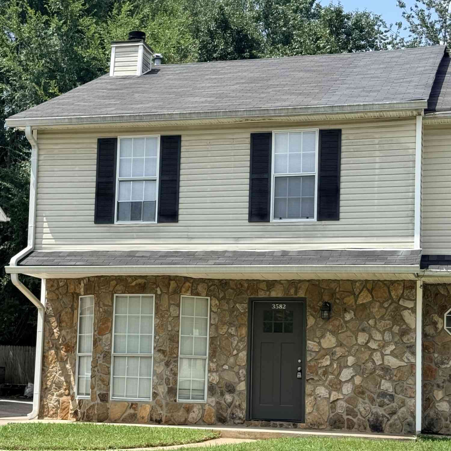 Townhouse For Sale - 3582 Hopkins Court<br/> Powder Springs, GA 30127