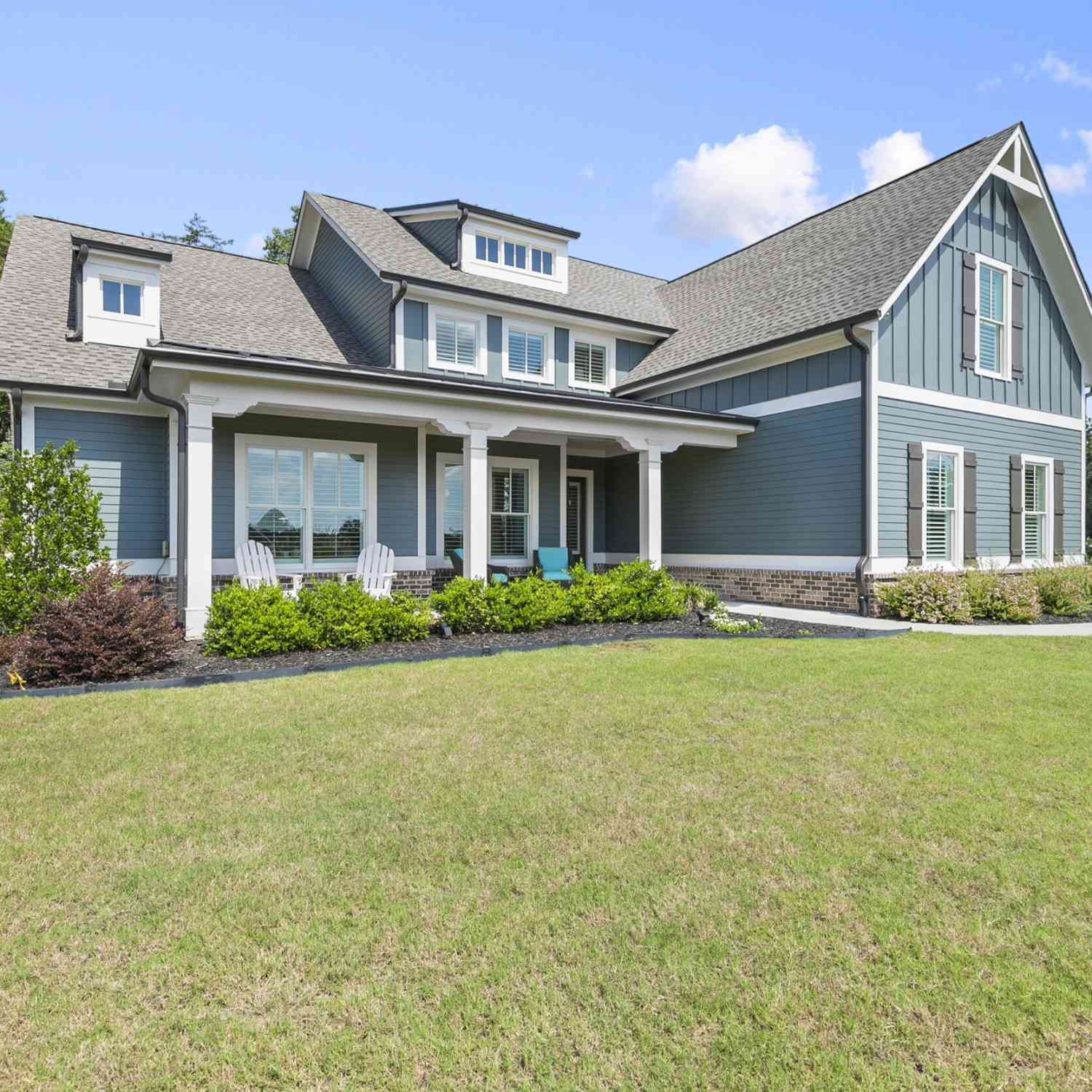 Homes For Sale - 6743 Winding Canyon Road<br/> Flowery Branch, GA 30542