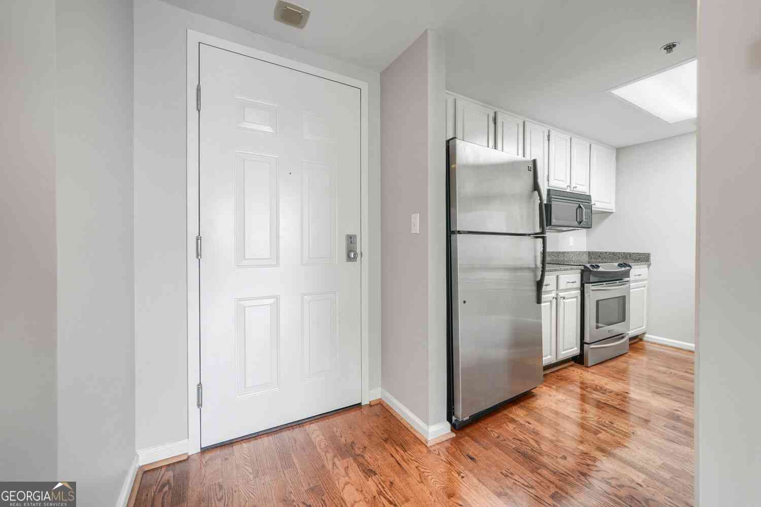 Condo For Sale - 3481 Lakeside Drive NE #2603<br/> Atlanta, GA 30326