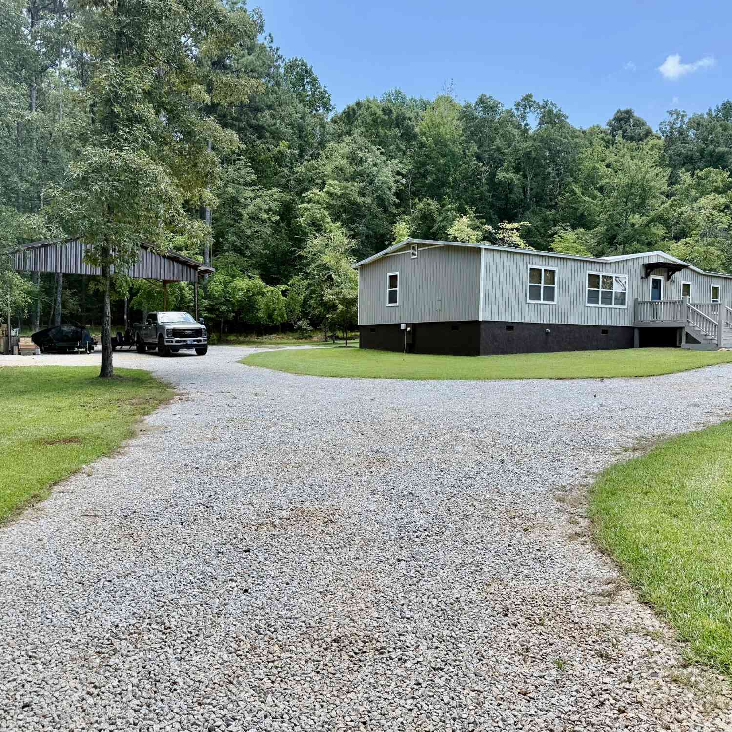 Homes For Sale - 351 River Lake Drive<br/> Eatonton, GA 31024