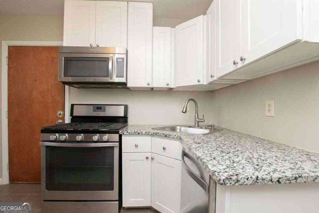 Condo For Sale - 3660 Peachtree Road NE #E4<br/> Atlanta, GA 30319
