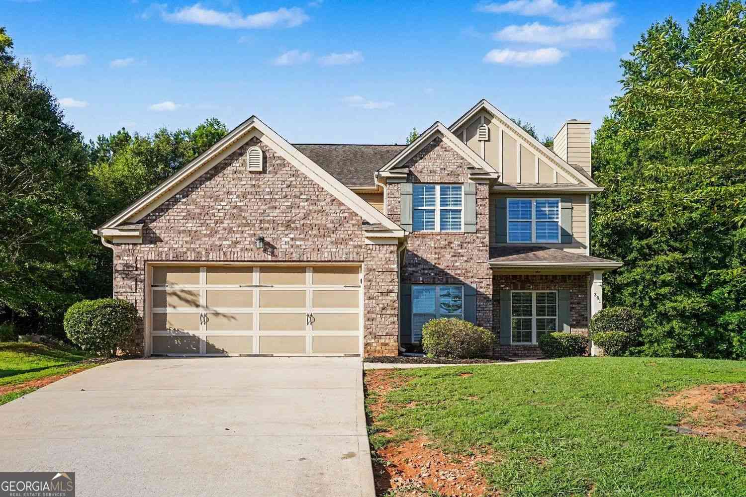 Homes For Sale - 301 Shyre Lake Lane<br/> Henry County, McDonough, GA 30253