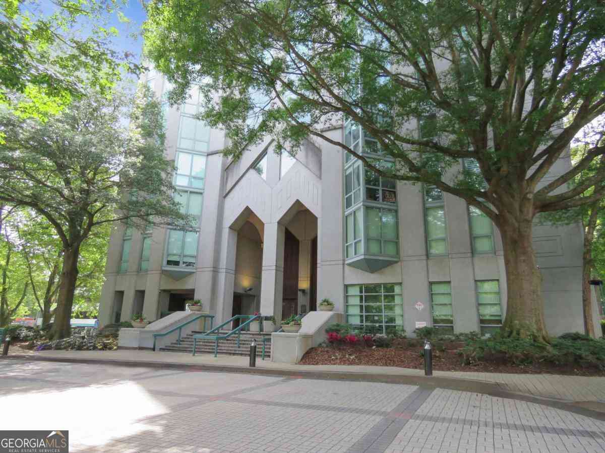Condo For Sale - 2870 Pharr Court South NW #407<br/> Atlanta, GA 30305