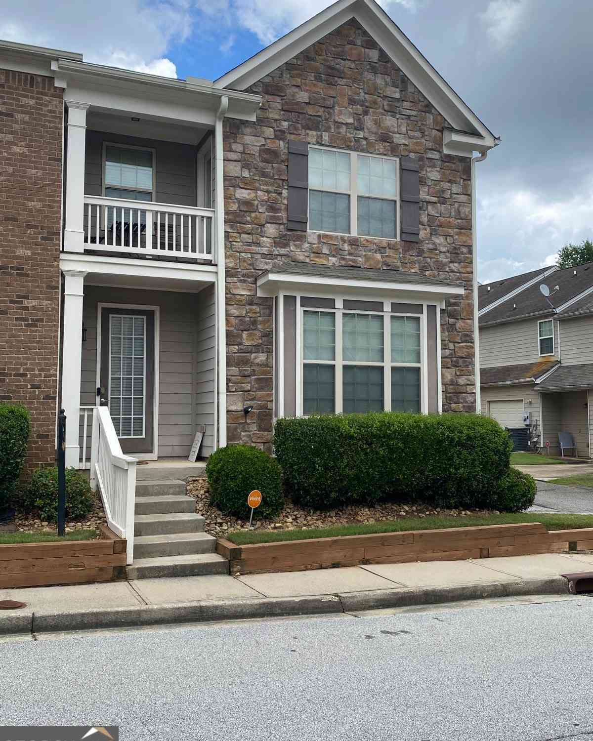 Townhouse For Sale - 5740 Radford Loop<br/> Fairburn, GA 30213