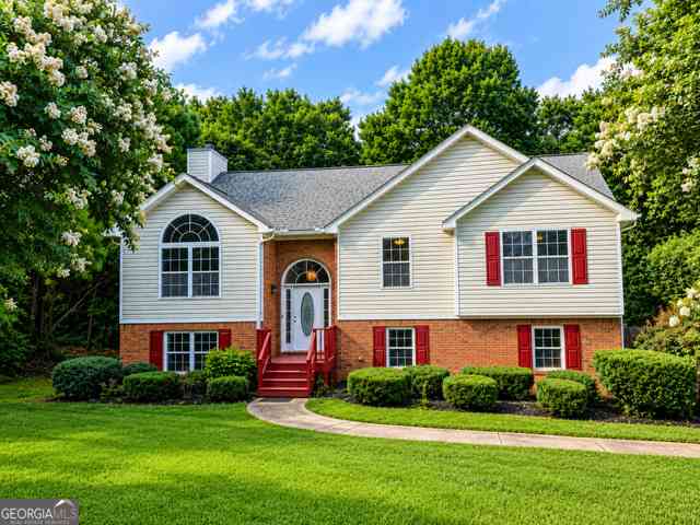 Homes For Sale - 175 Morningview Lane<br/> Hampton, GA 30228